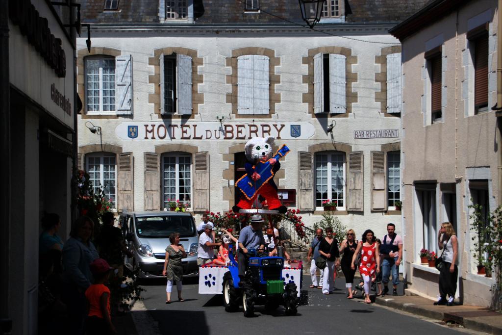 Hotel Du Berry Aigurande Eksteriør bilde