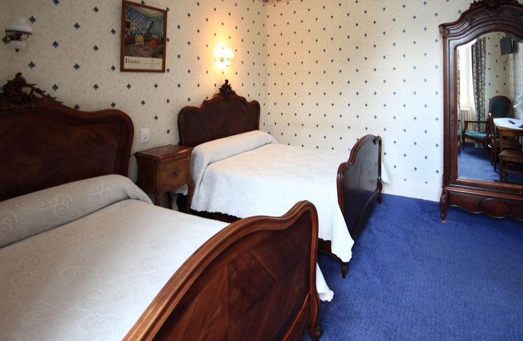 Hotel Du Berry Aigurande Rom bilde